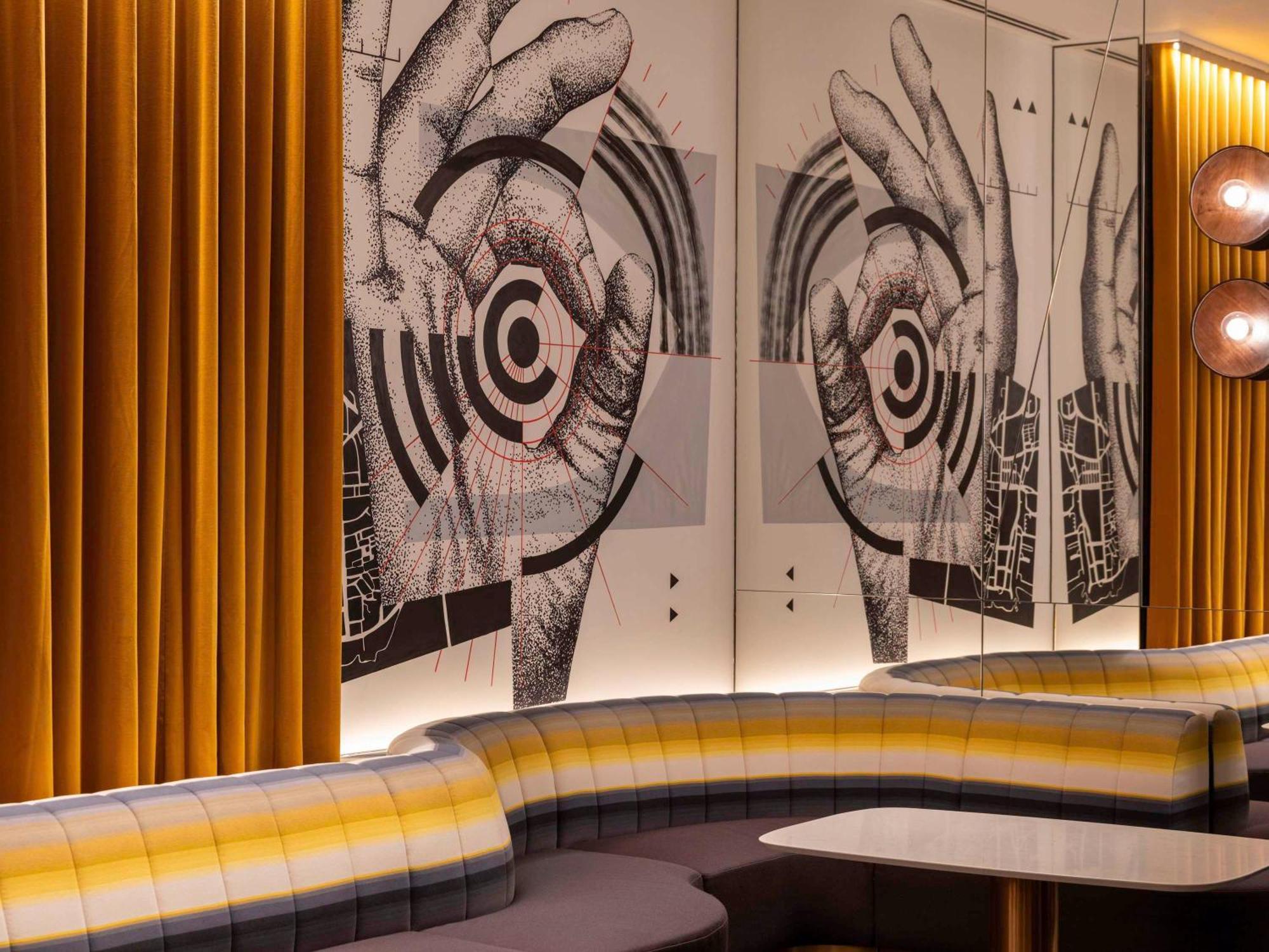 Mondrian Hong Kong Hotel Exterior photo